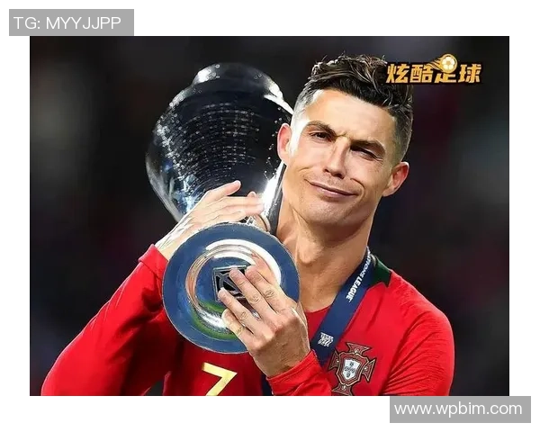 世界三大足球球星是谁 盘点足坛历史上最具影响力的传奇球员